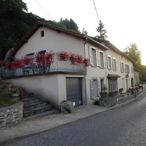 Le Pont De Livinhac Guest house Decazeville